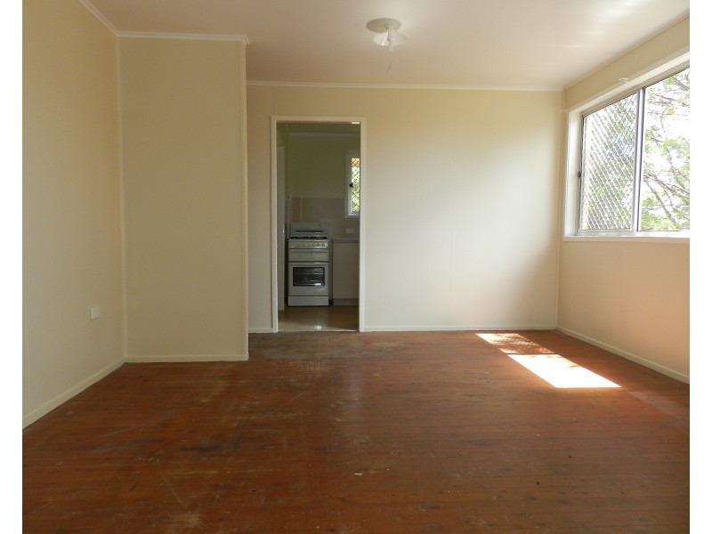 10 Charter Crescent, Rockville QLD 4350