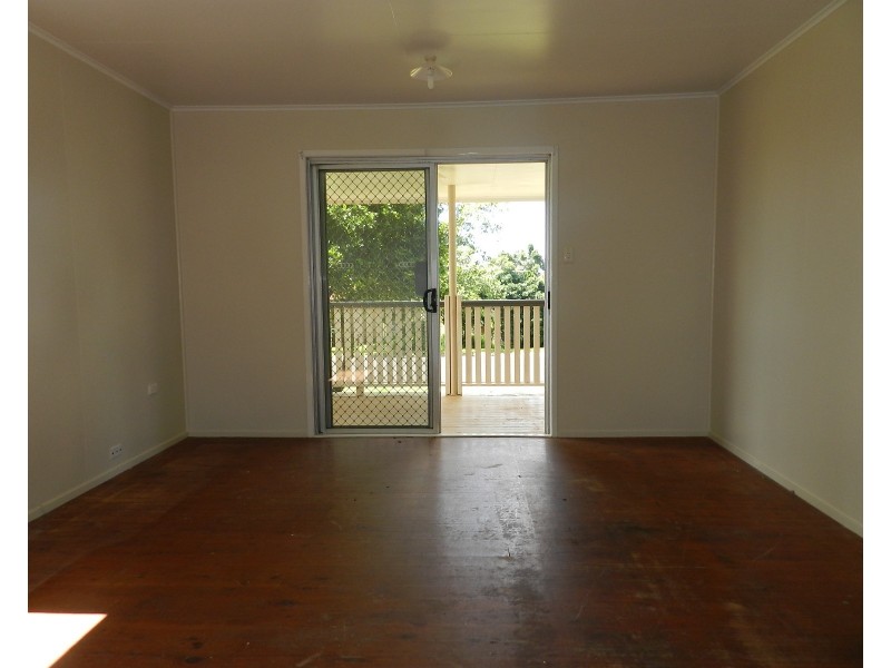 10 Charter Crescent, Rockville QLD 4350