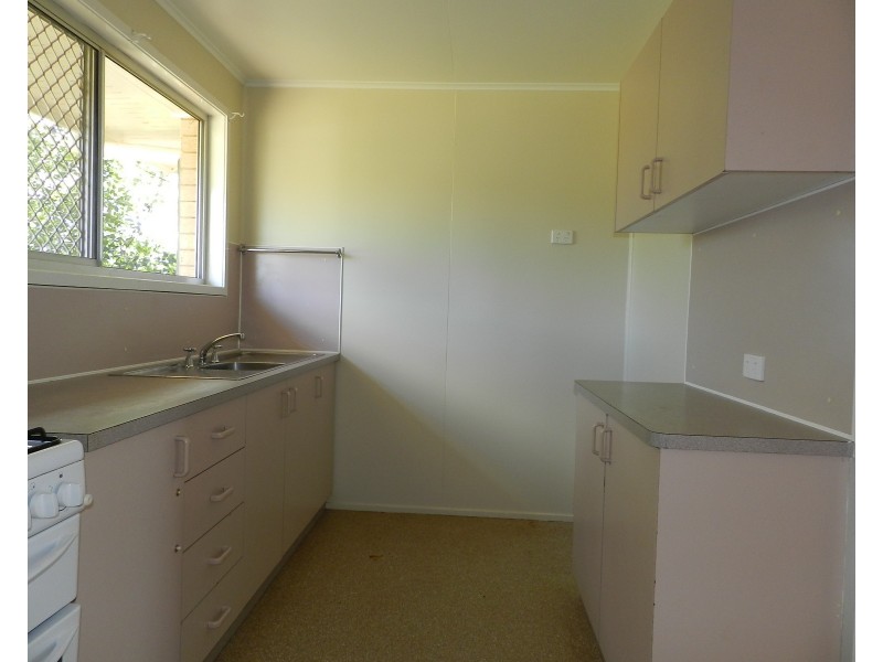 10 Charter Crescent, Rockville QLD 4350