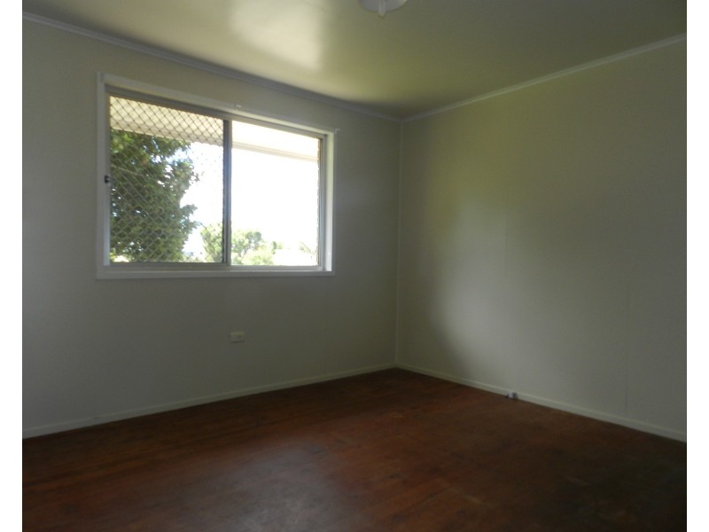 10 Charter Crescent, Rockville QLD 4350