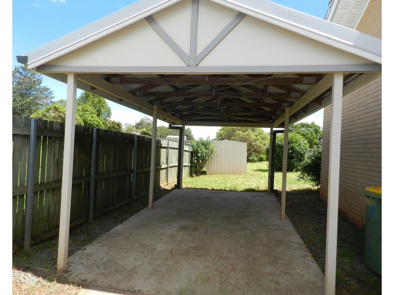 10 Charter Crescent, Rockville QLD 4350