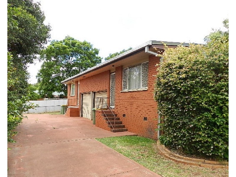 2/22 Claret Street, Wilsonton QLD 4350
