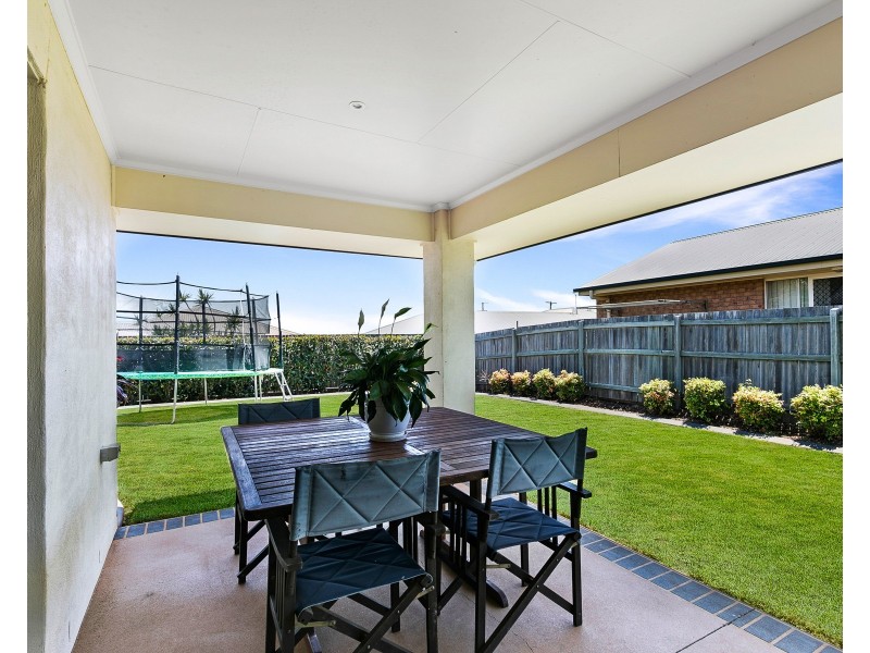 39 Bouganvillea Drive, Middle Ridge QLD 4350