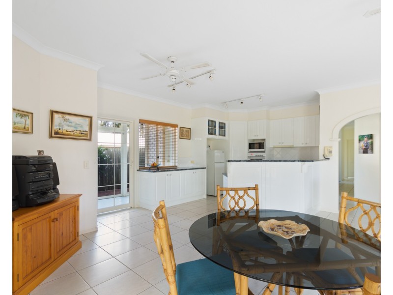 6 Parkland Close, Rangeville QLD 4350