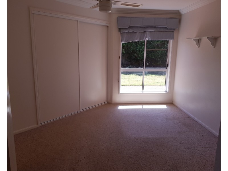 6 Kerry Close, Middle Ridge QLD 4350