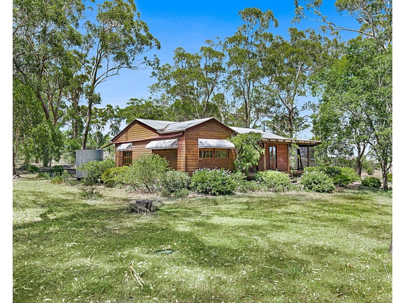 3 Fondulac Drive, Highfields QLD 4352