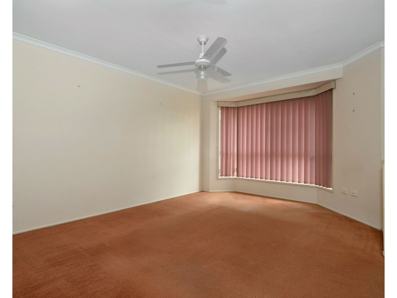 2 Oaklands Court, Glenvale QLD 4350