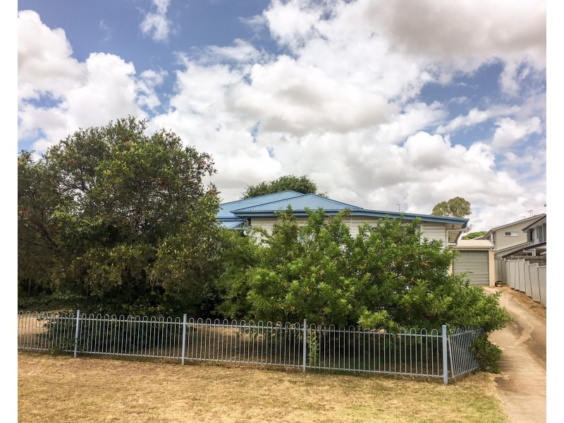 22 Avondale Street, Newtown QLD 4350