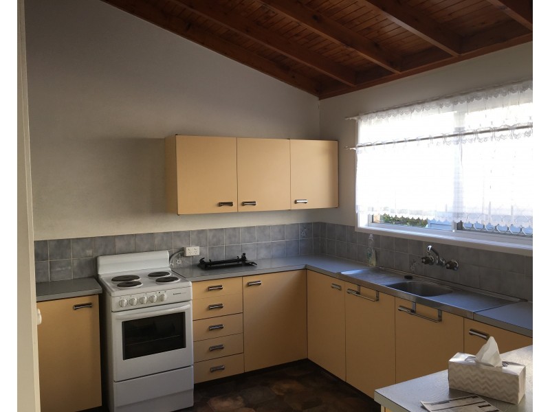 1/241 South Street, South Toowoomba QLD 4350