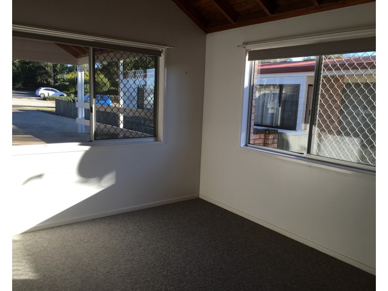 1/241 South Street, South Toowoomba QLD 4350
