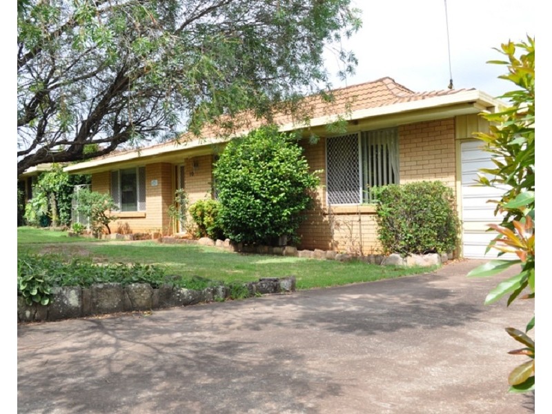 10 Chelsea Court, Centenary Heights QLD 4350