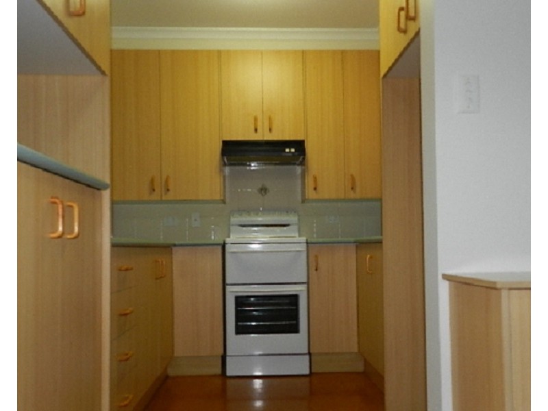 10 Chelsea Court, Centenary Heights QLD 4350