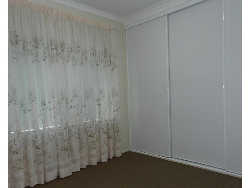 10 Chelsea Court, Centenary Heights QLD 4350