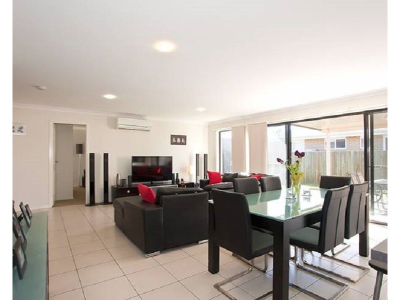 9 Kurrawa Crescent, Glenvale QLD 4350