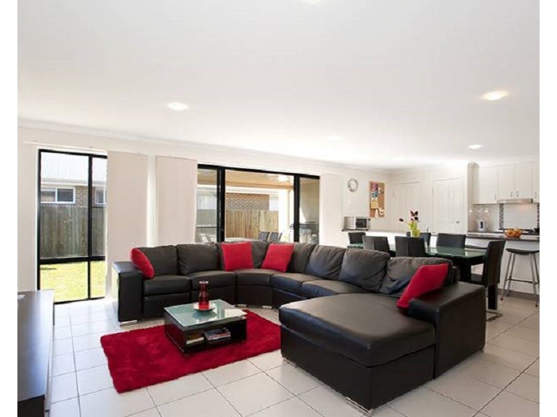 9 Kurrawa Crescent, Glenvale QLD 4350