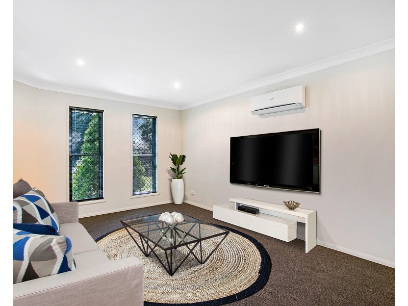 310 Ramsay Street., Middle Ridge QLD 4350