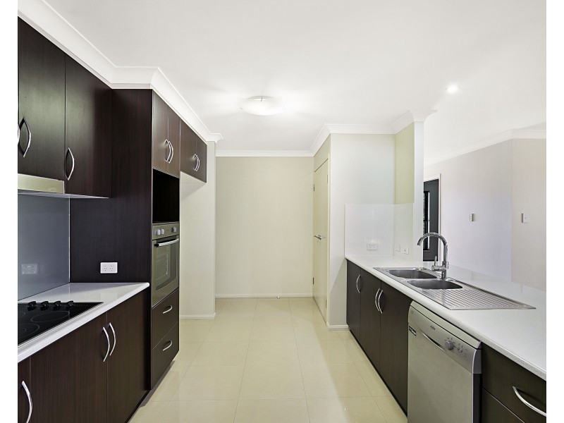 310 Ramsay Street., Middle Ridge QLD 4350