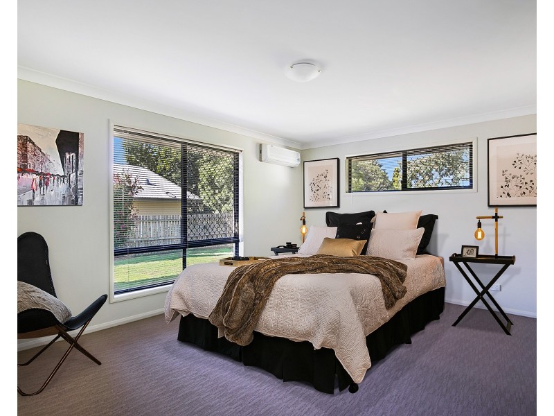 310 Ramsay Street., Middle Ridge QLD 4350