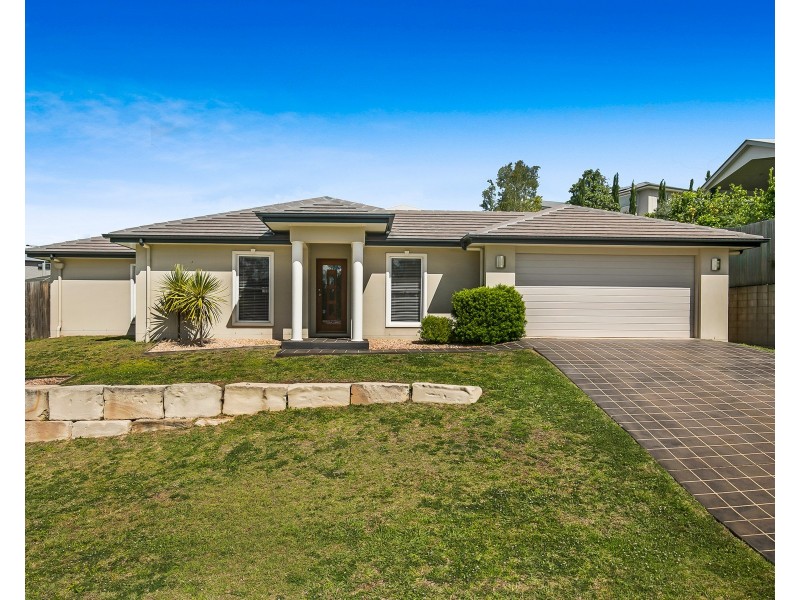 2/22 Piccadilly Court, Mount Lofty QLD 4350