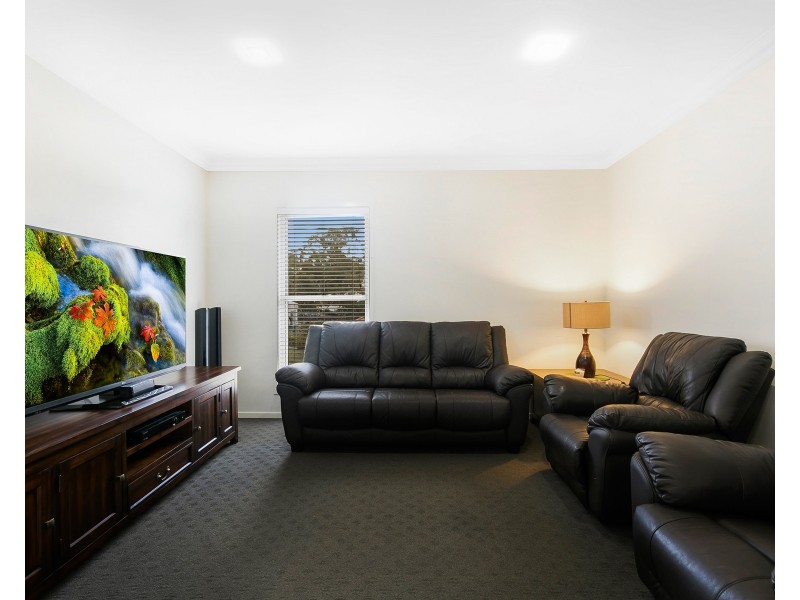 2/22 Piccadilly Court, Mount Lofty QLD 4350