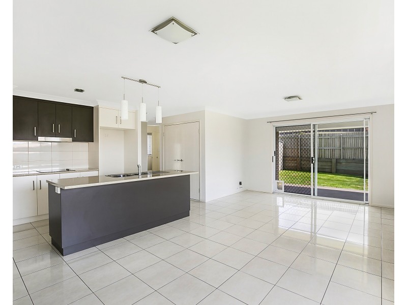 7 Huon Drive, Glenvale QLD 4350