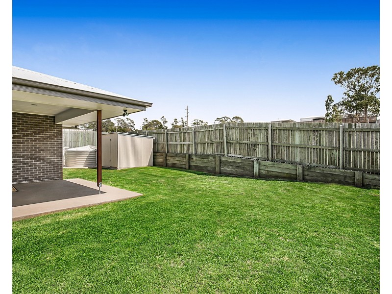7 Huon Drive, Glenvale QLD 4350