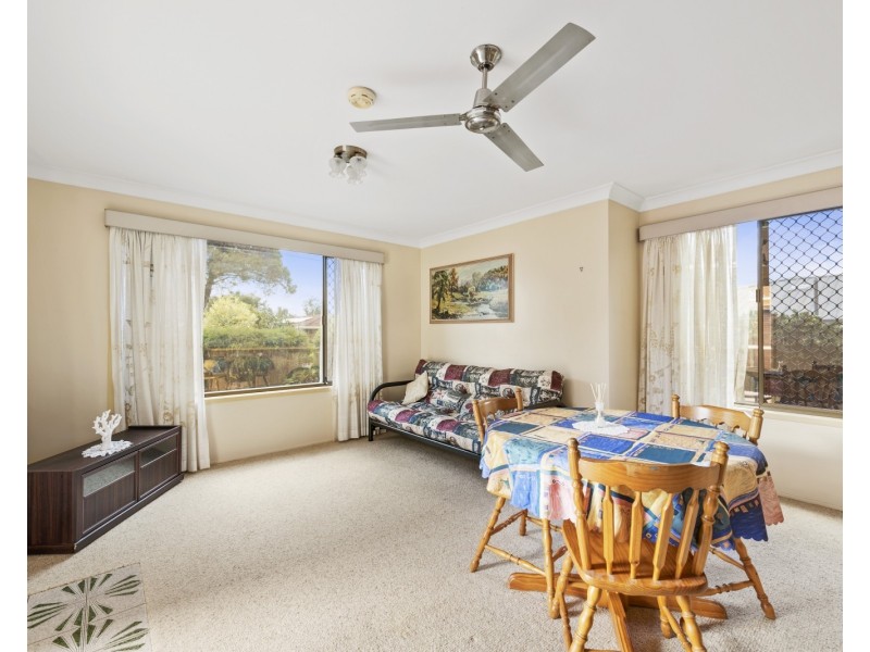 1/12 Riethmuller Street, Kearneys Spring QLD 4350