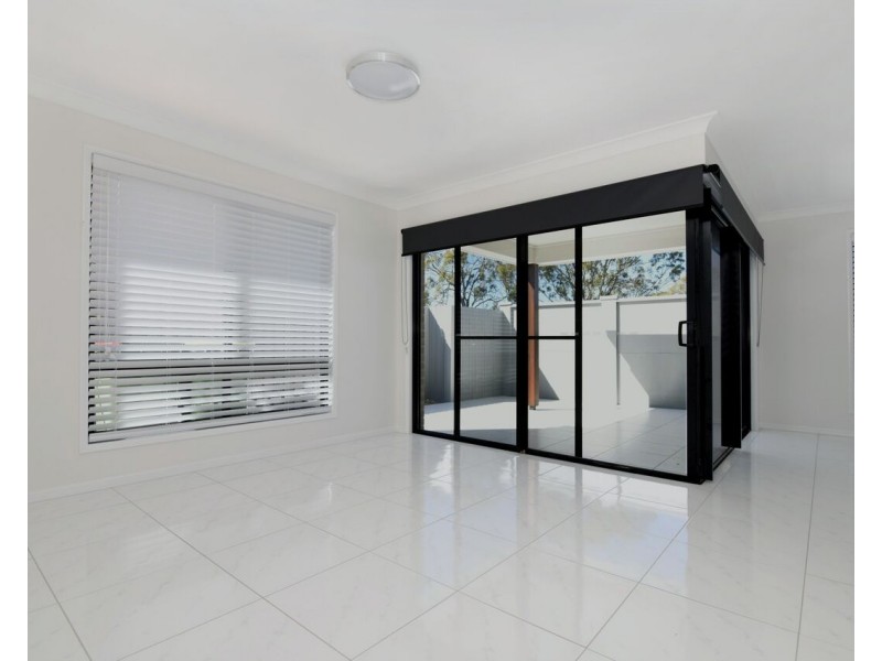 2/171  Nelson Street, Kearneys Spring QLD 4350