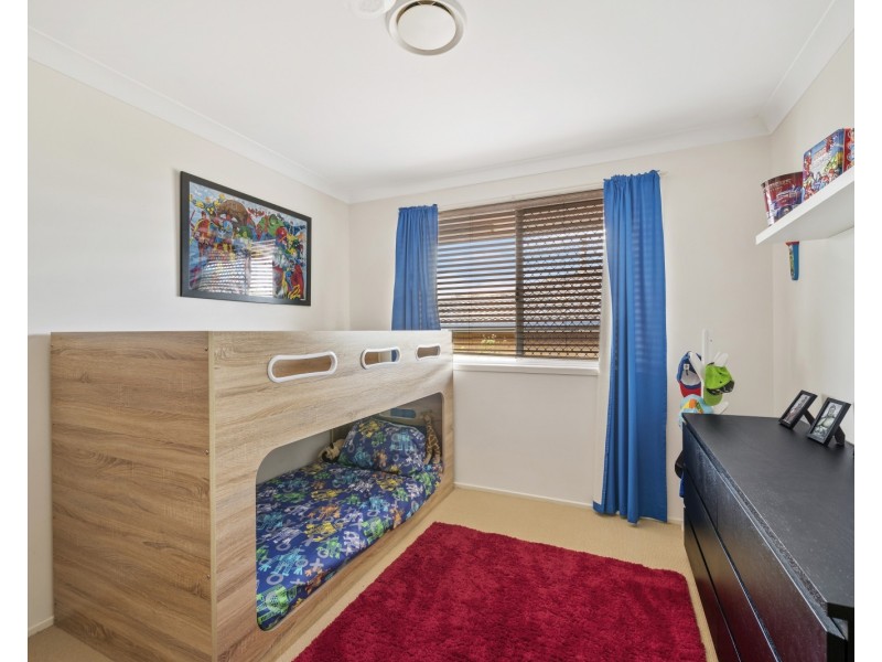 3 Raelyn Street, Centenary Heights QLD 4350