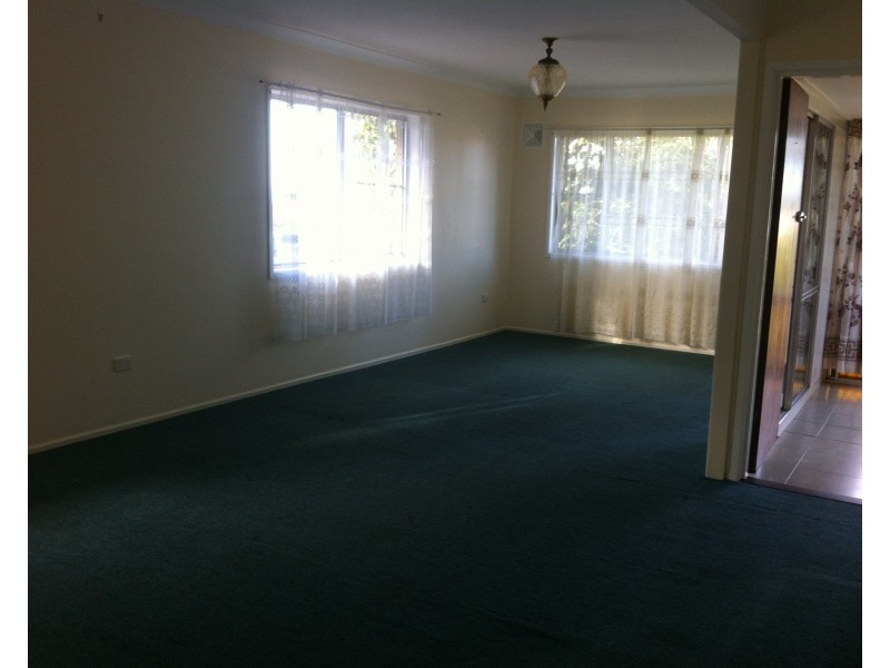 23 Bingara Street, Mount Lofty QLD 4350