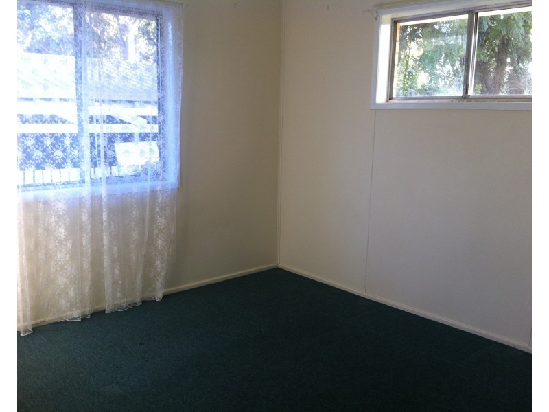 23 Bingara Street, Mount Lofty QLD 4350
