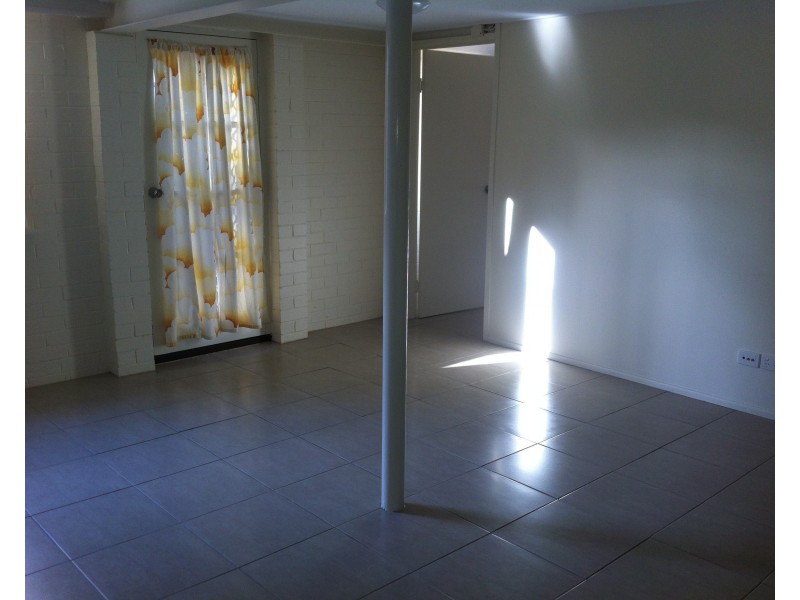 23 Bingara Street, Mount Lofty QLD 4350