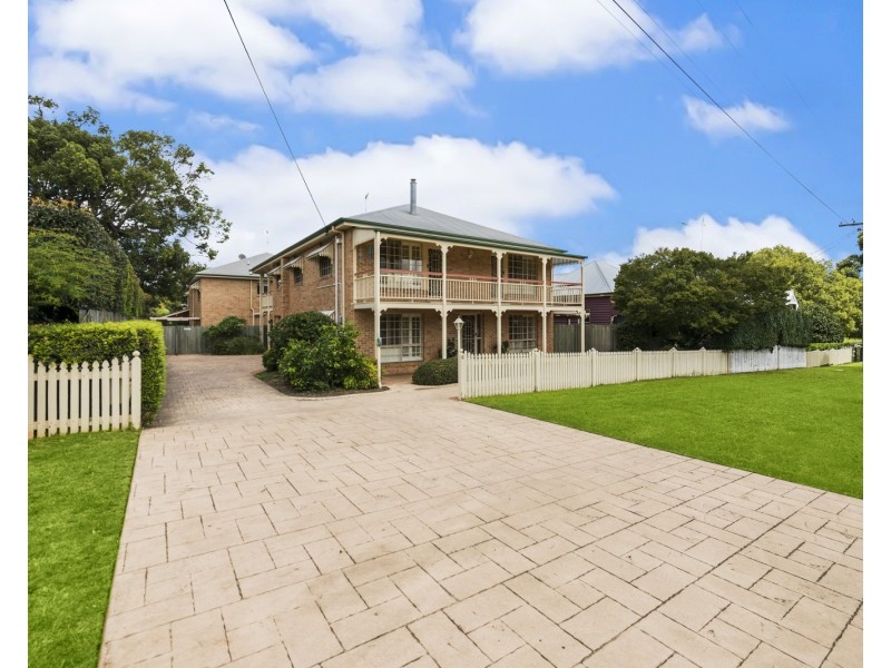 1/6 Burns Street, East Toowoomba QLD 4350