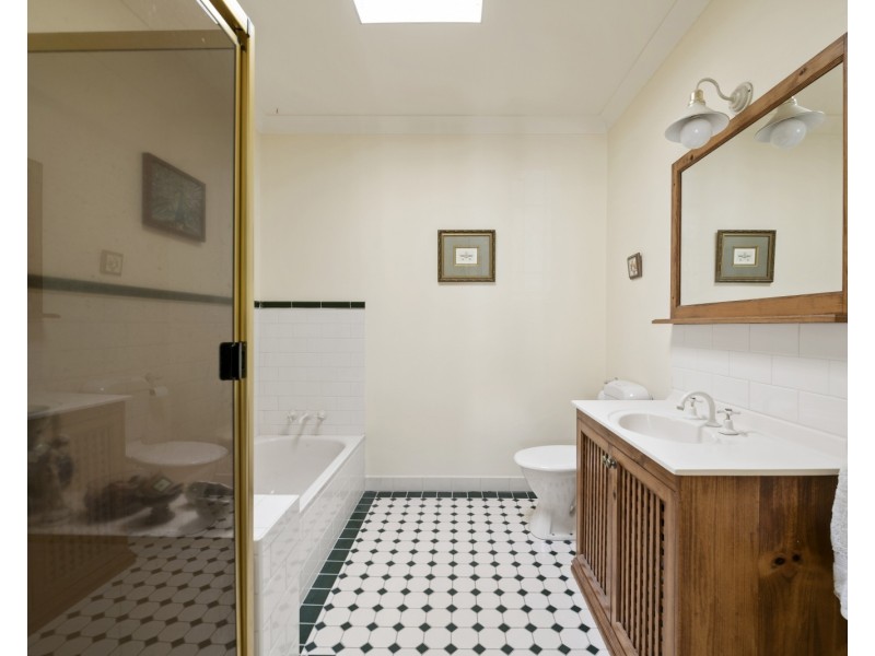 1/6 Burns Street, East Toowoomba QLD 4350