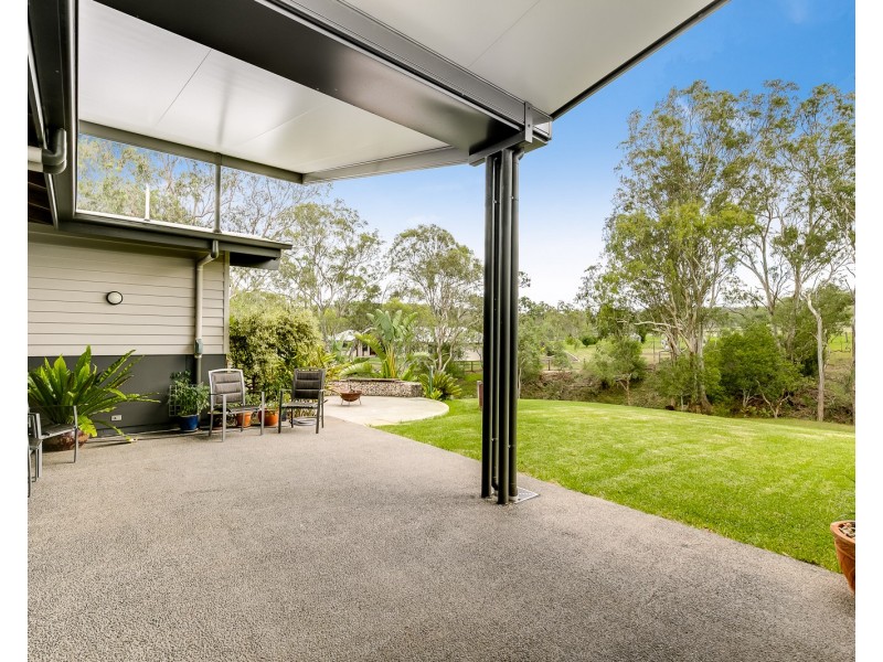 35 Carinya Drive, Hodgson Vale QLD 4352