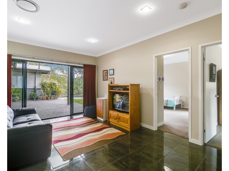 35 Carinya Drive, Hodgson Vale QLD 4352