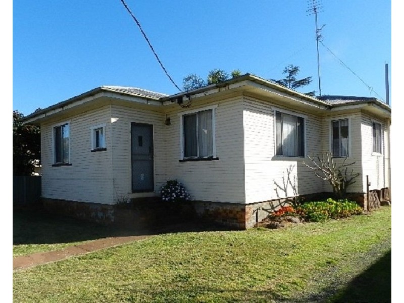 21 Fourth Avenue, Harristown QLD 4350