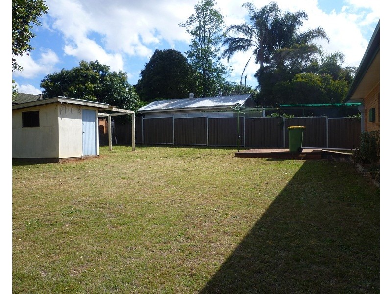 16 Storey Street, Centenary Heights QLD 4350