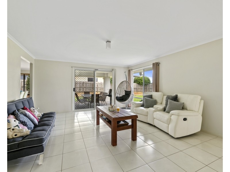 62 Belclaire Drive, Westbrook QLD 4350