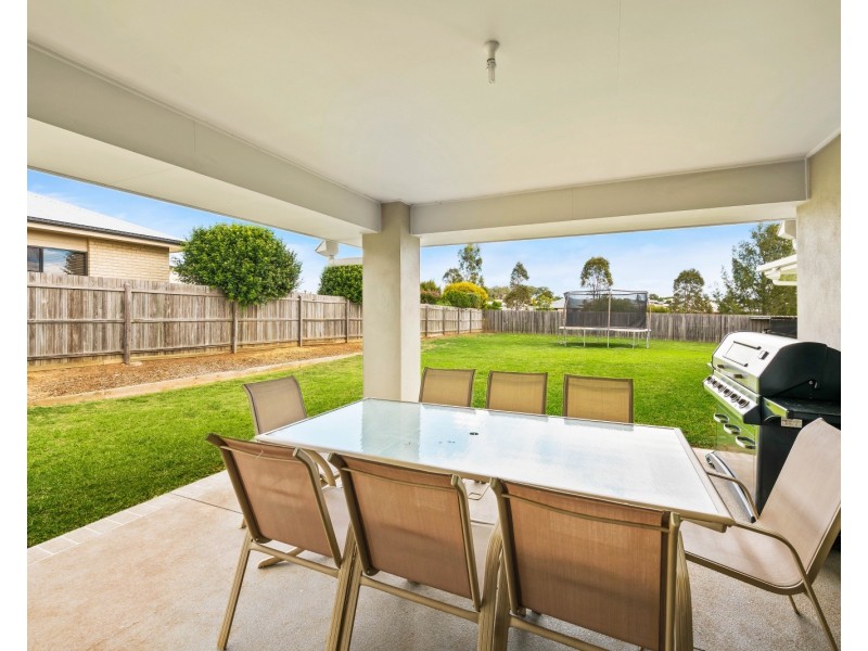62 Belclaire Drive, Westbrook QLD 4350