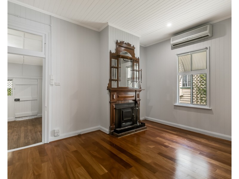 42 Hill Street, Toowoomba QLD 4350