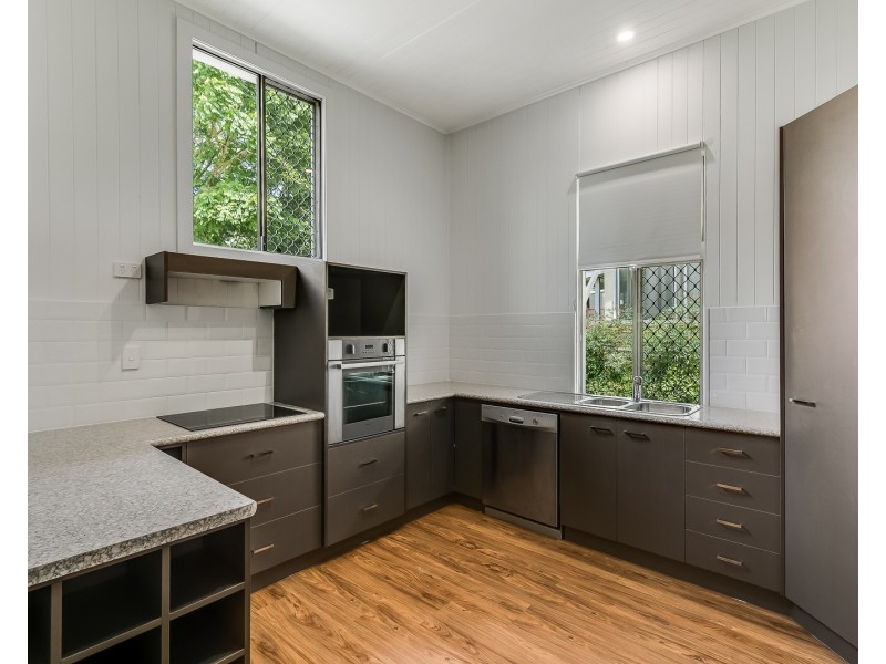 42 Hill Street, Toowoomba QLD 4350