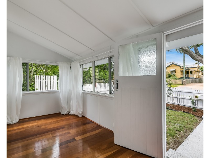 42 Hill Street, Toowoomba QLD 4350