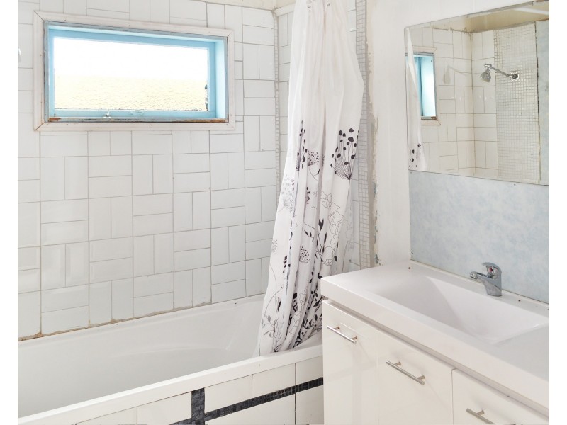 330a Bridge Street, Wilsonton QLD 4350