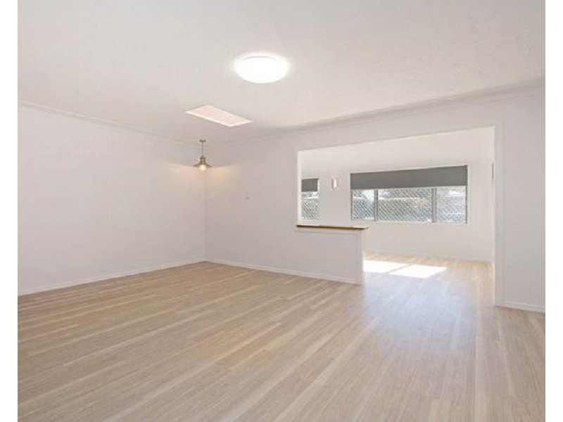 328 Alderley Street, Kearneys Spring QLD 4350