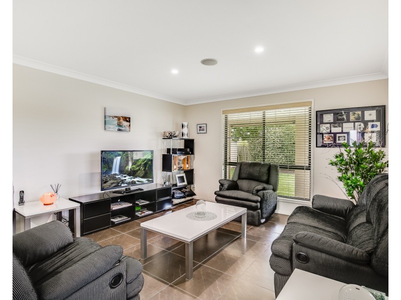 30 Kingfisher Street, Rangeville QLD 4350