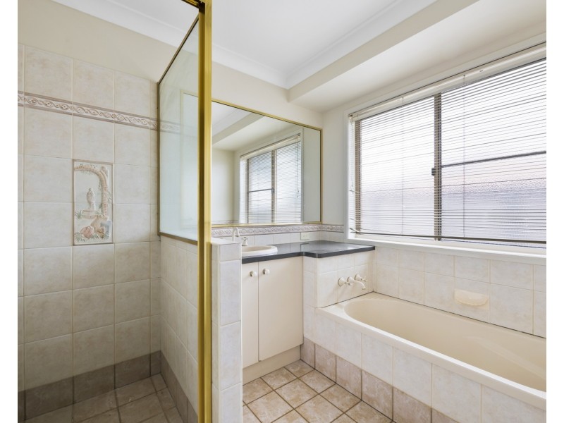 3 Snapdragon Street, Middle Ridge QLD 4350