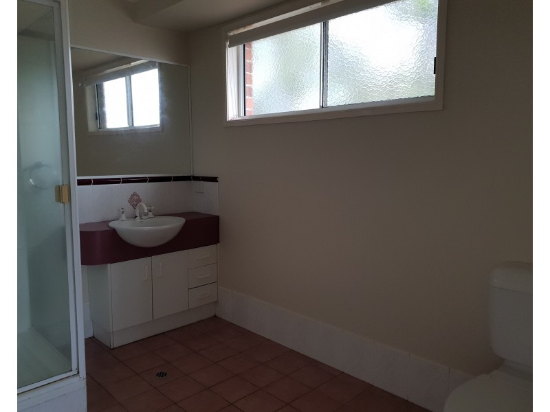 6 Kerry Close, Middle Ridge QLD 4350