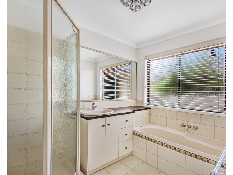 1/11 Samuel Court, Darling Heights QLD 4350