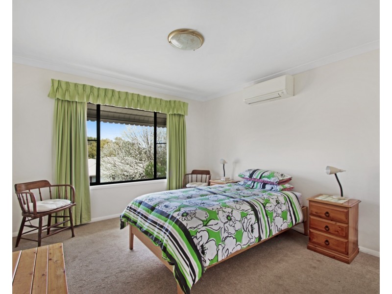 1/11 Samuel Court, Darling Heights QLD 4350